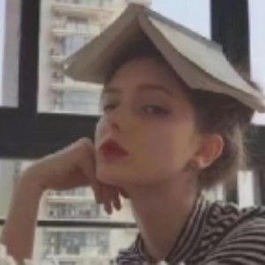 Meet your Posher, Melesa